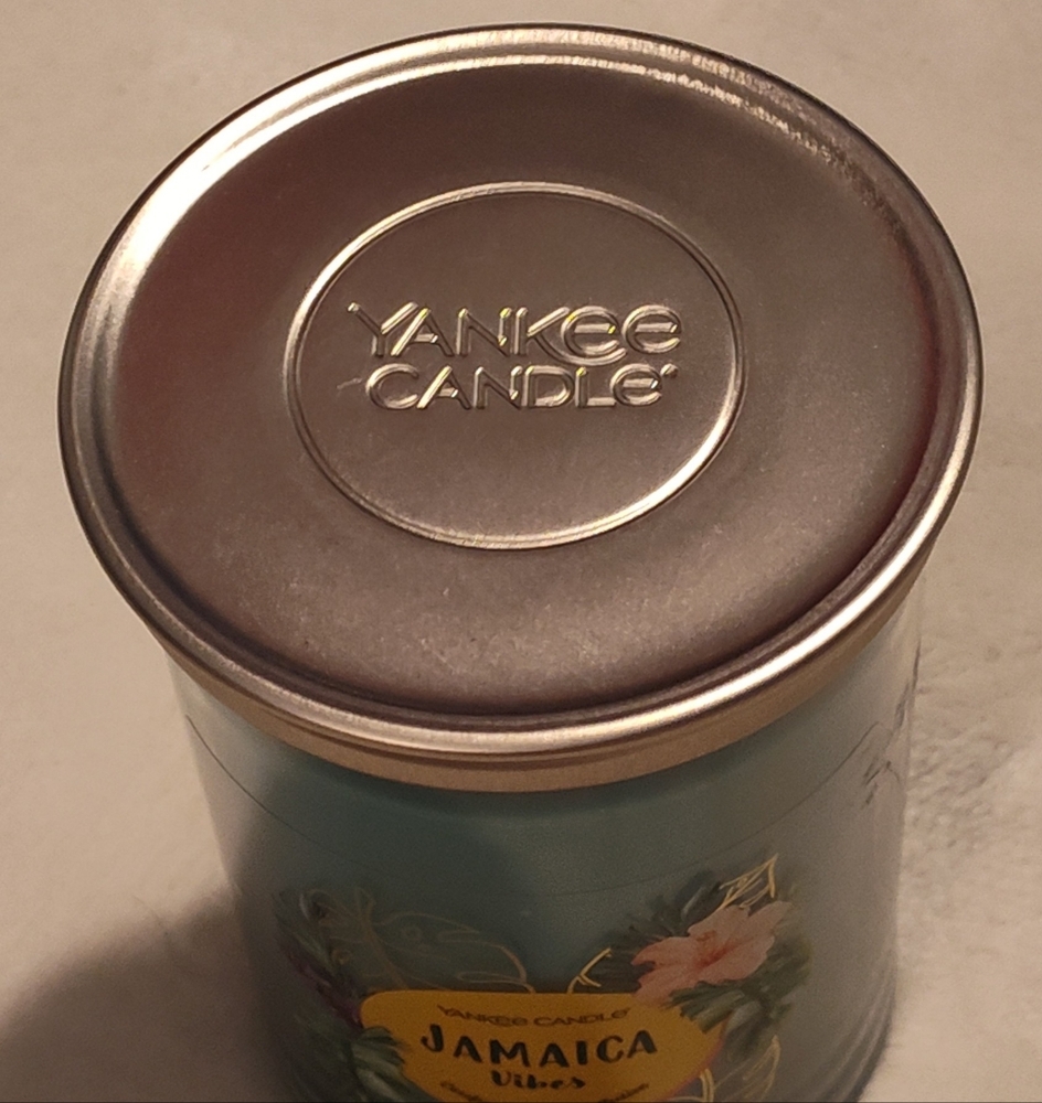 Yankee Candle Jamaica Vibes Scented Candle - Blue - Picture 2 of 7
